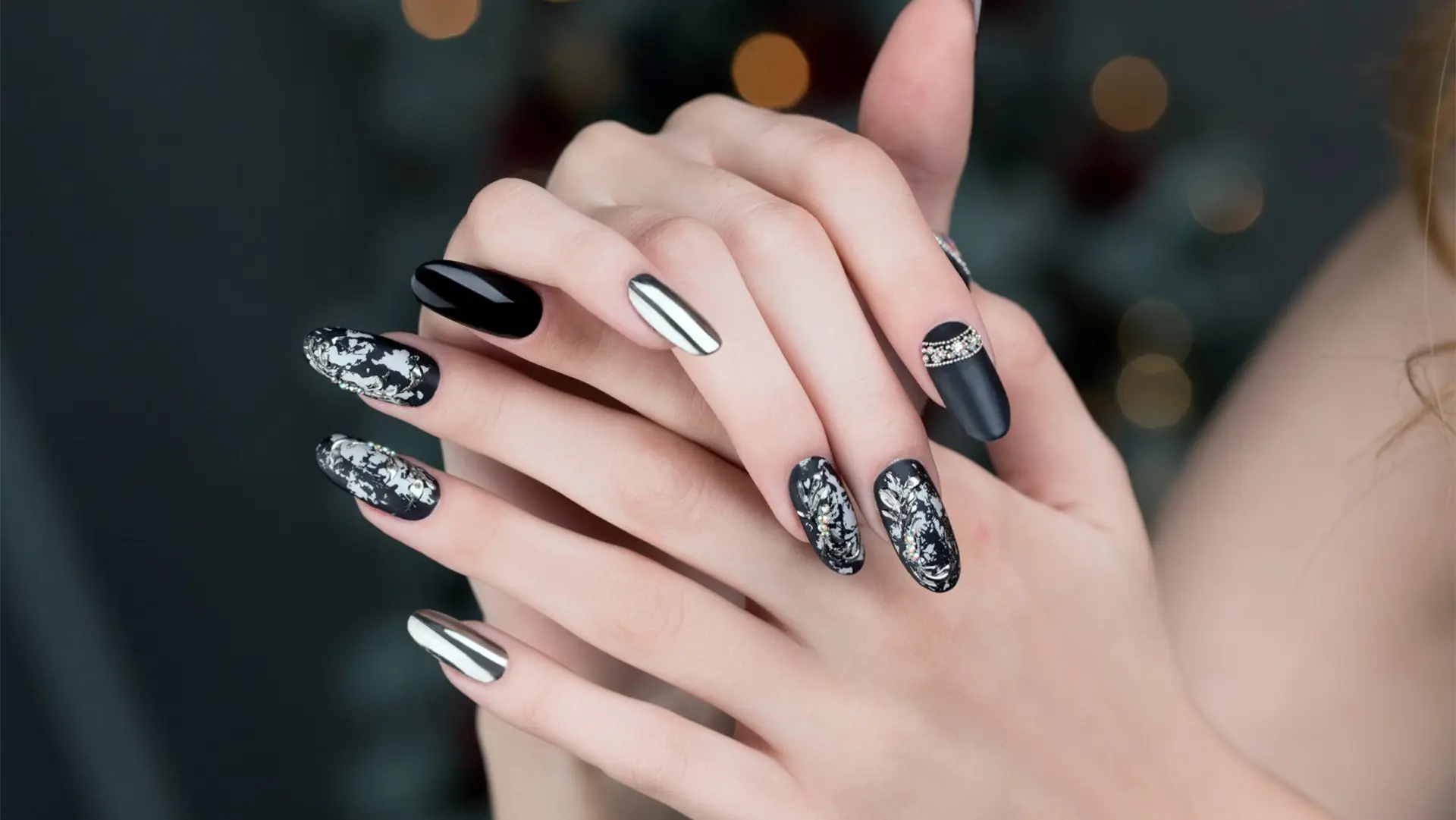 Yenifoça Protez Tırnak